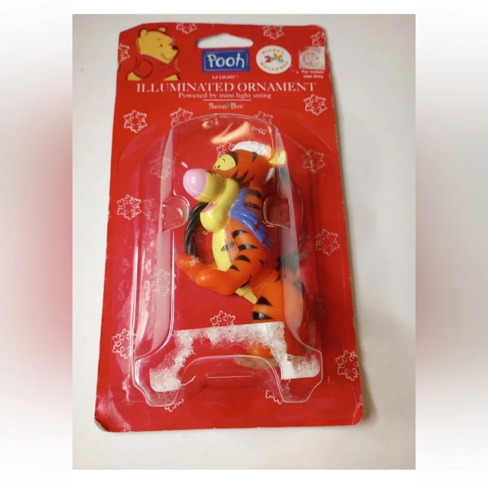 Vintage NEW Disney Tigger Winnie The Pooh Illuminated Ornament Ice Skating RARE